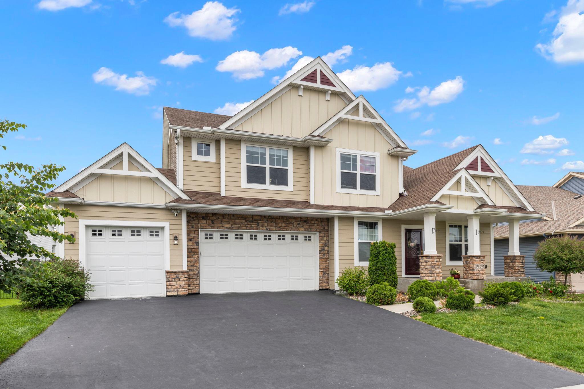 19391 Bridle Path