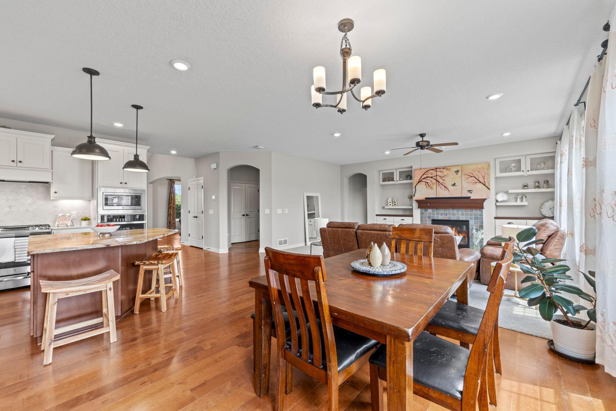 19391 Bridle Path