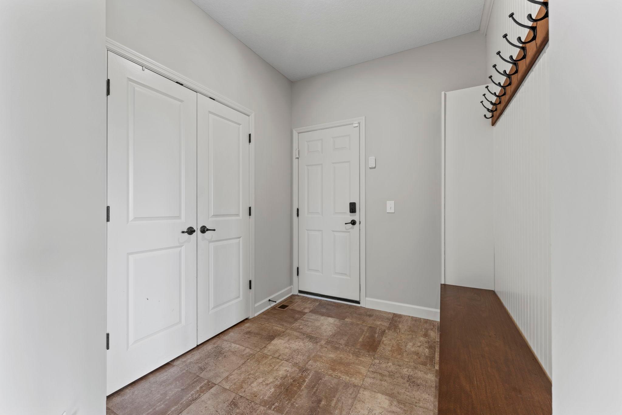 19391 Bridle Path
