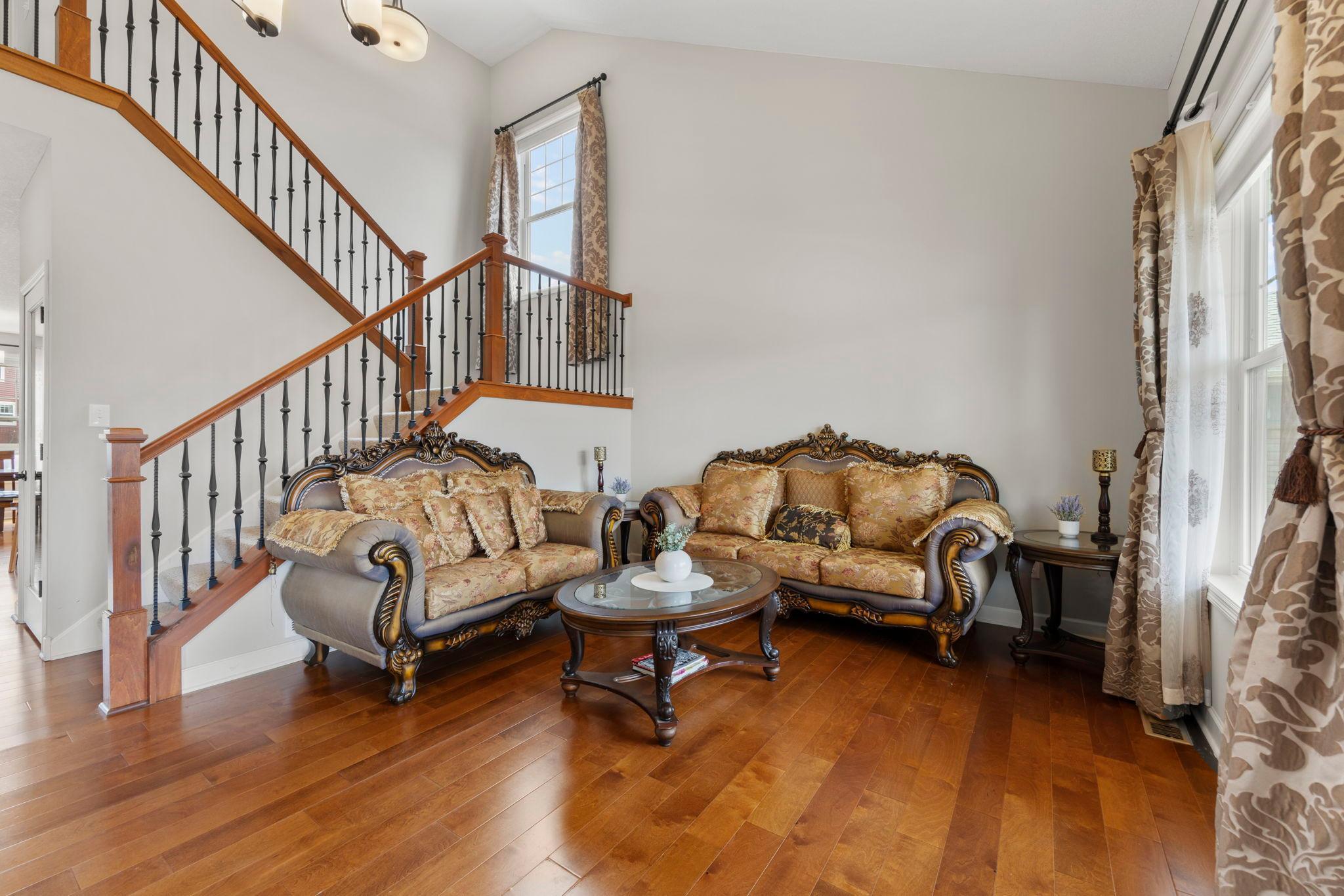 19391 Bridle Path