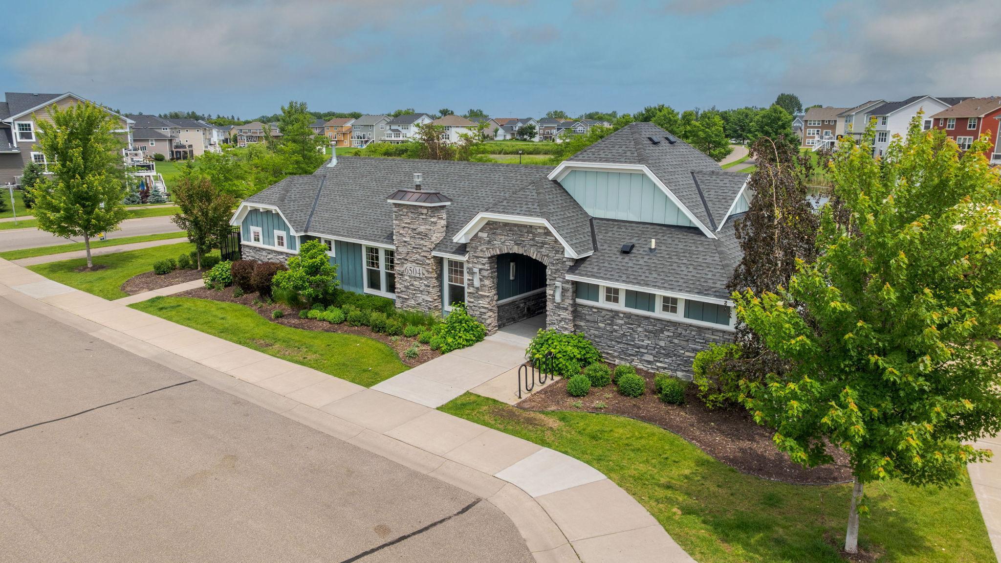 19391 Bridle Path