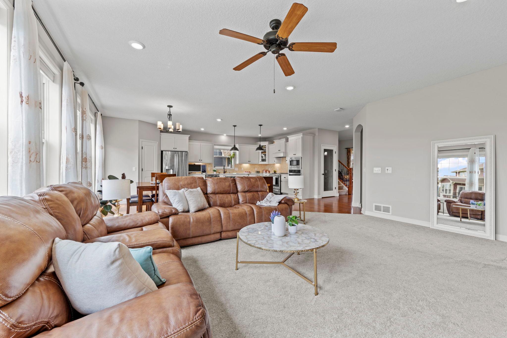 19391 Bridle Path