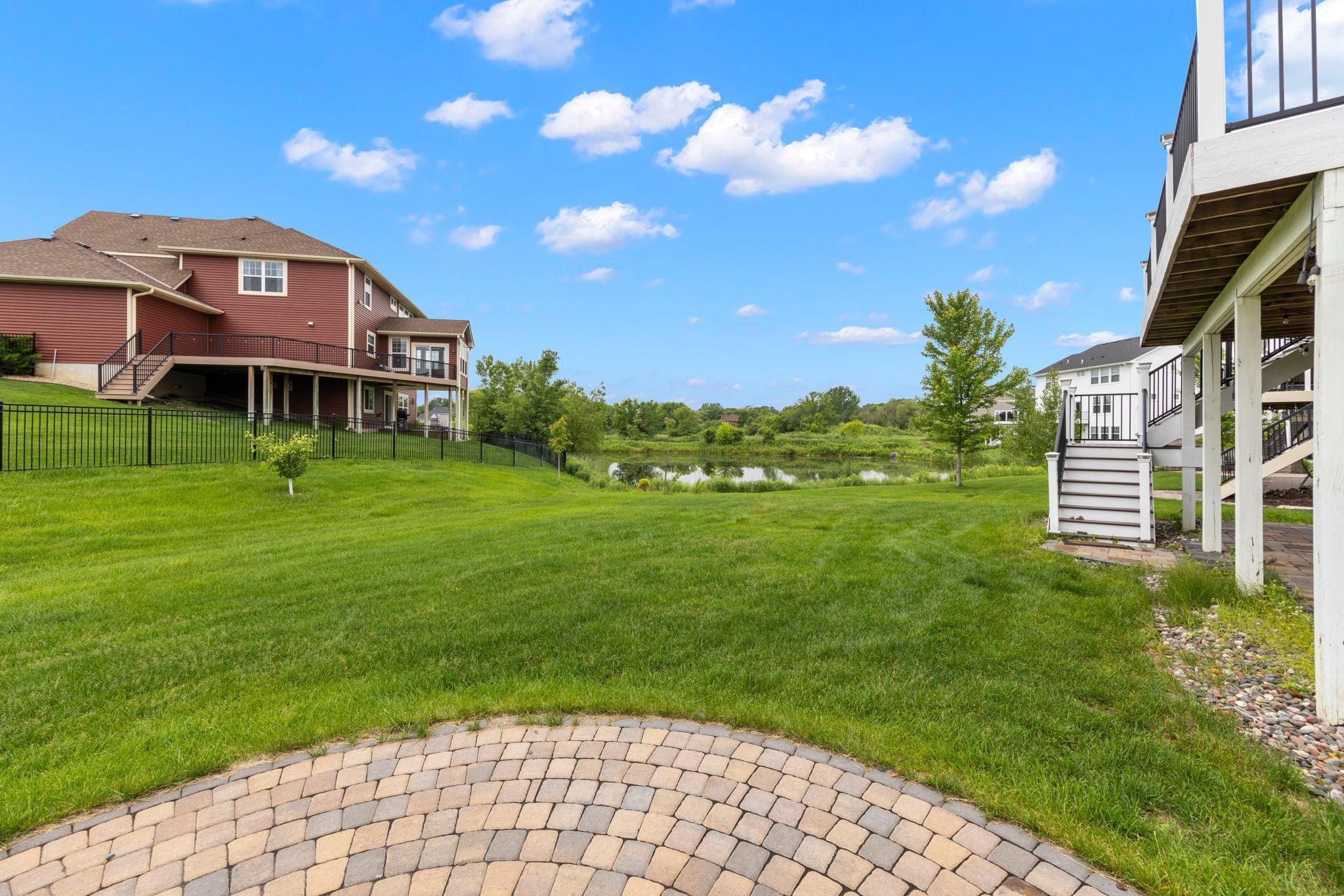 19391 Bridle Path