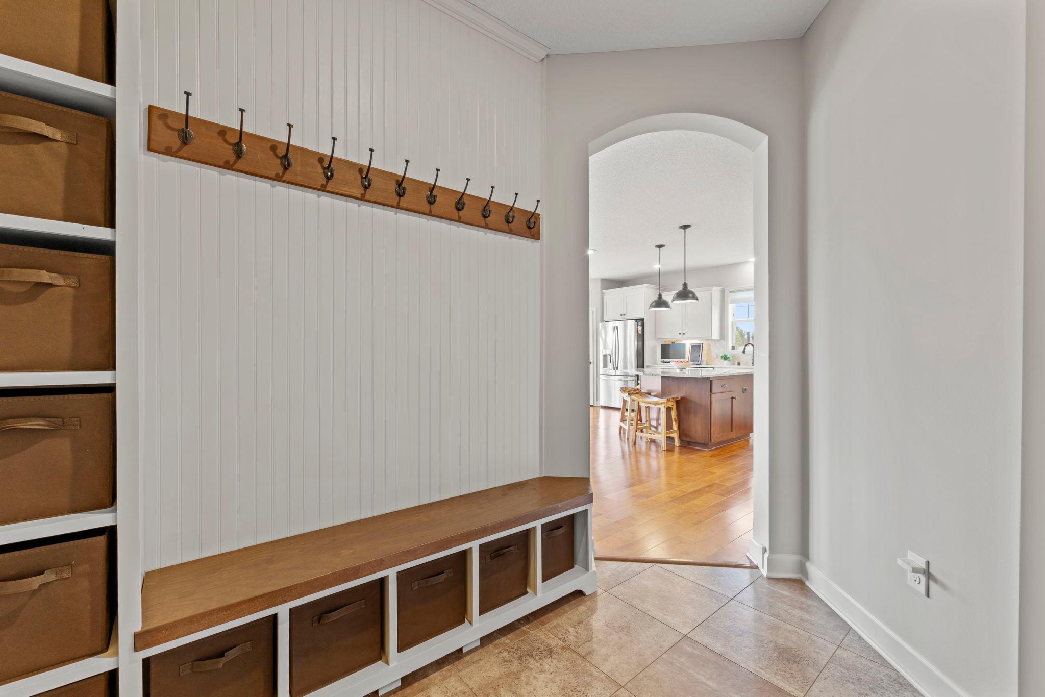 19391 Bridle Path