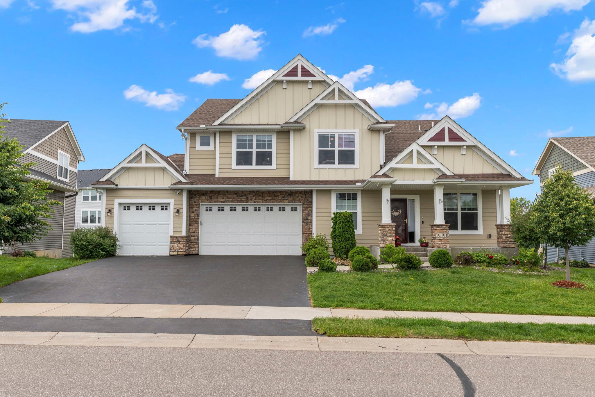 19391 Bridle Path