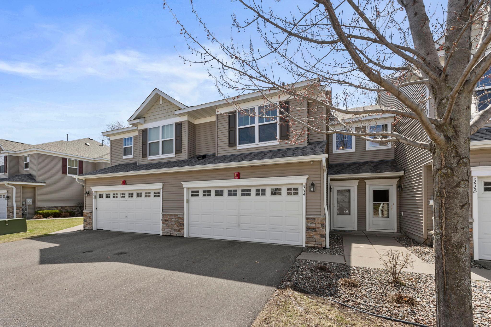 554 Lomianki Lane NE