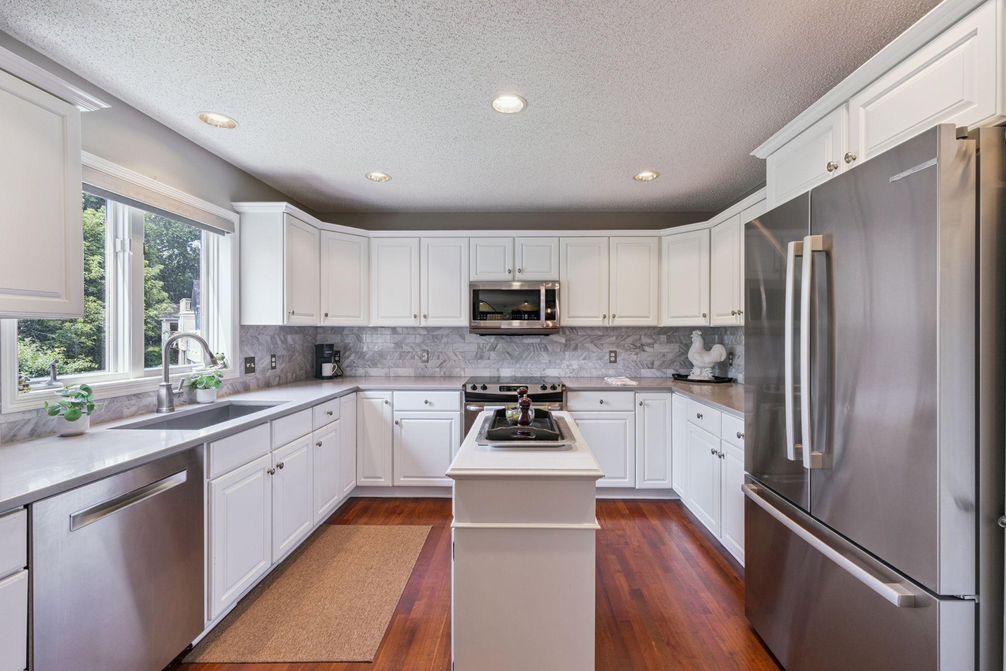 8216 Norman Creek Trail