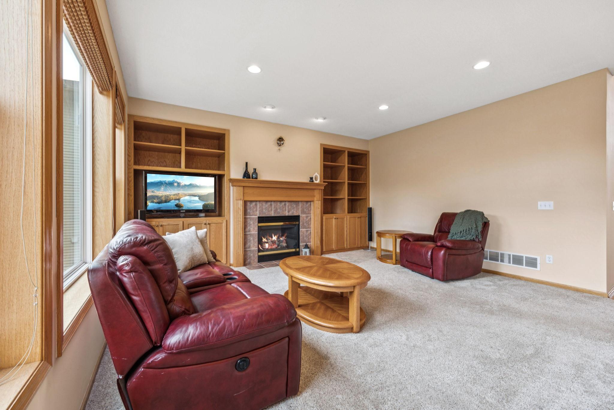 6626 Kimberly Lane N