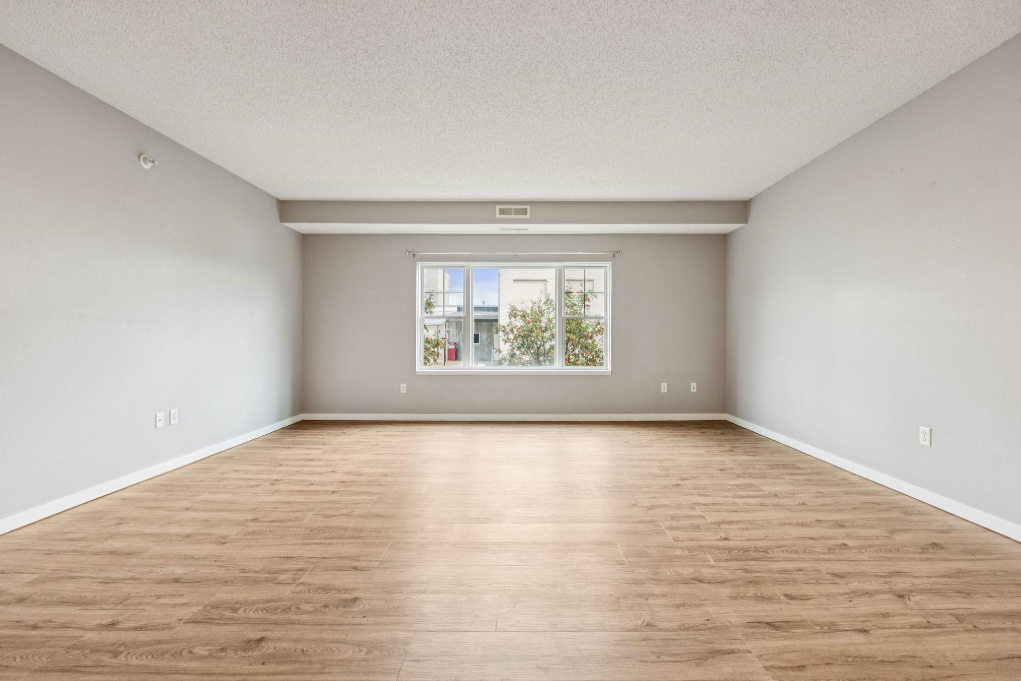 619 8th Street SE Unit: 208