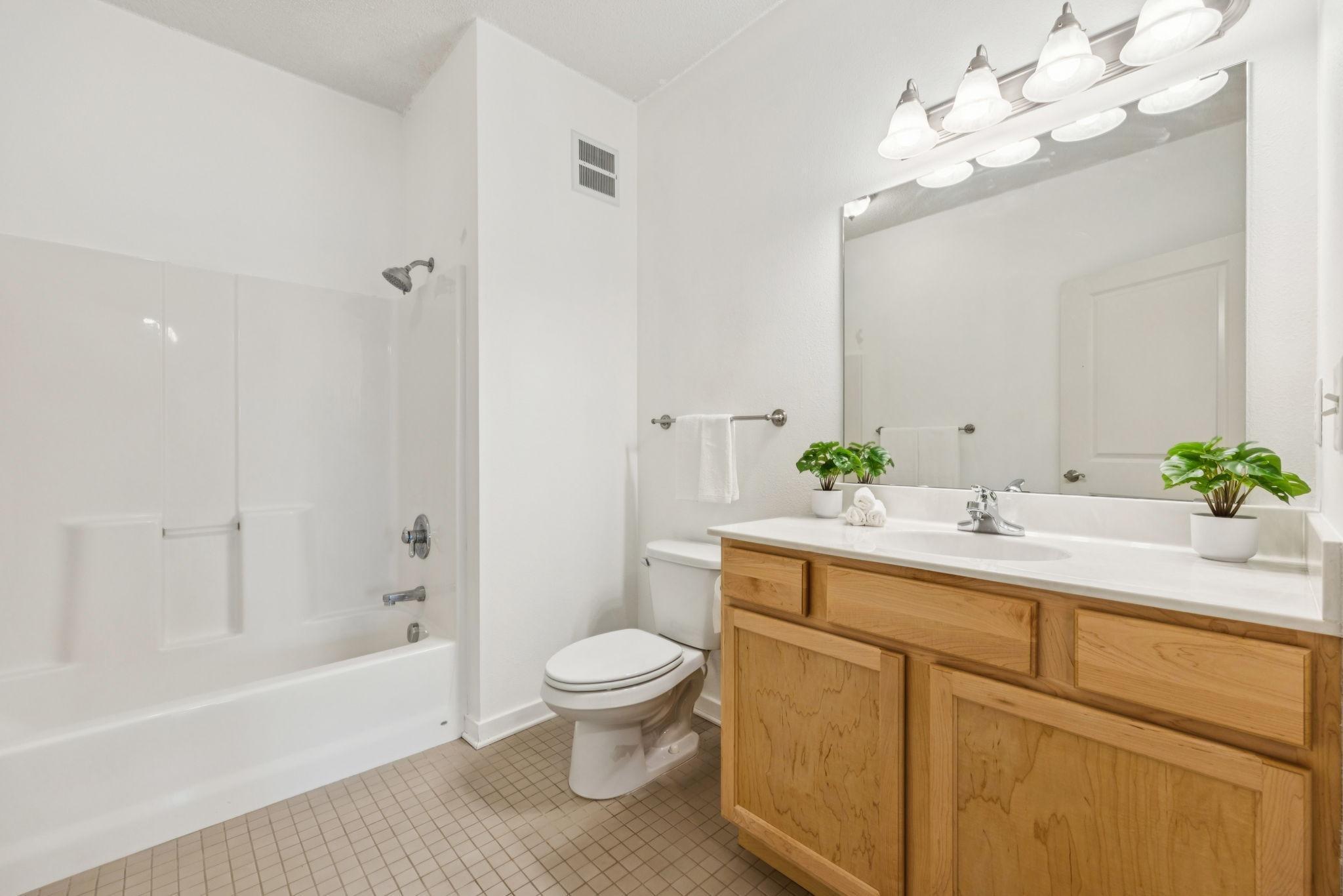 619 8th Street SE Unit: 208