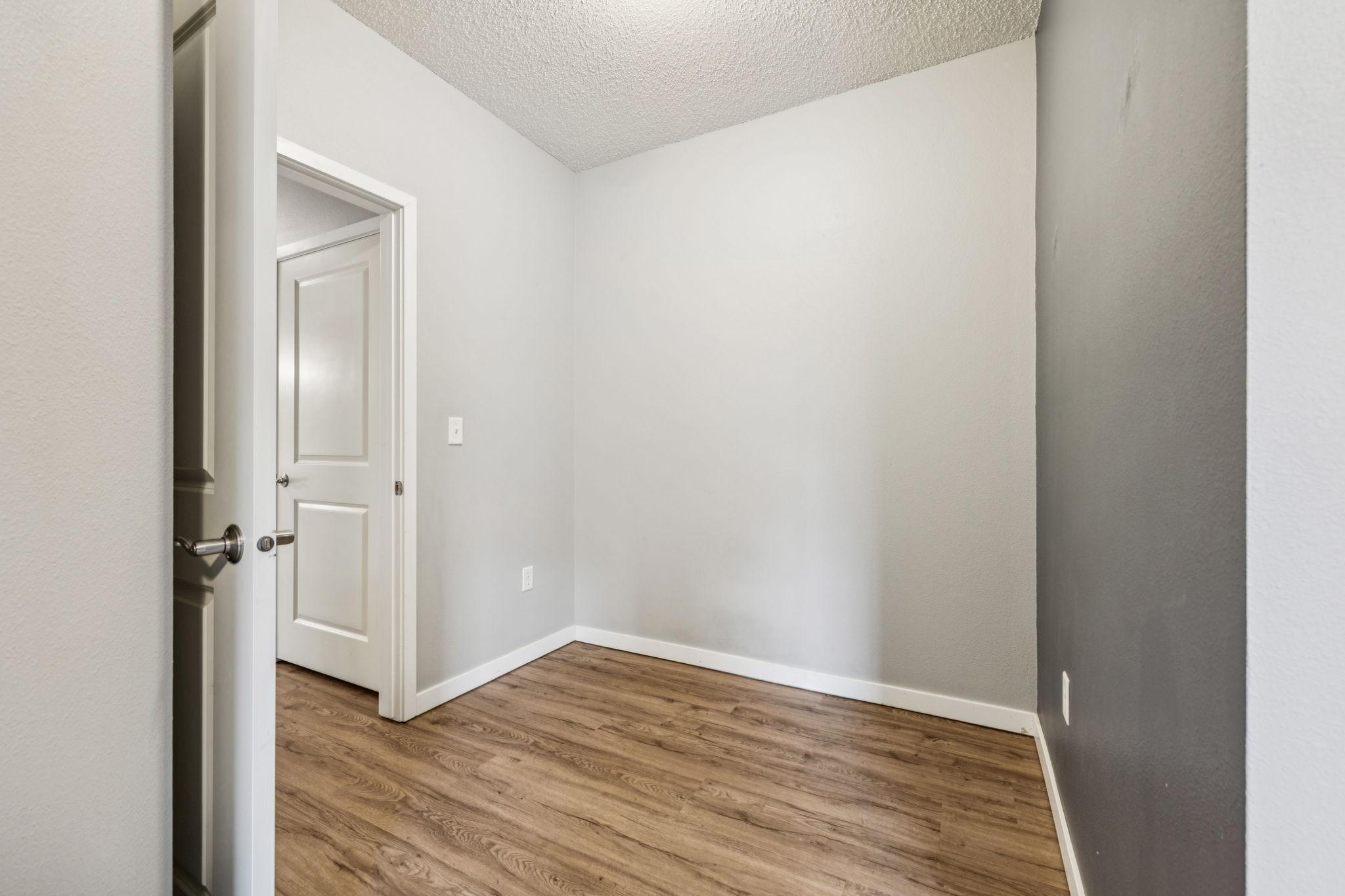 619 8th Street SE Unit: 208