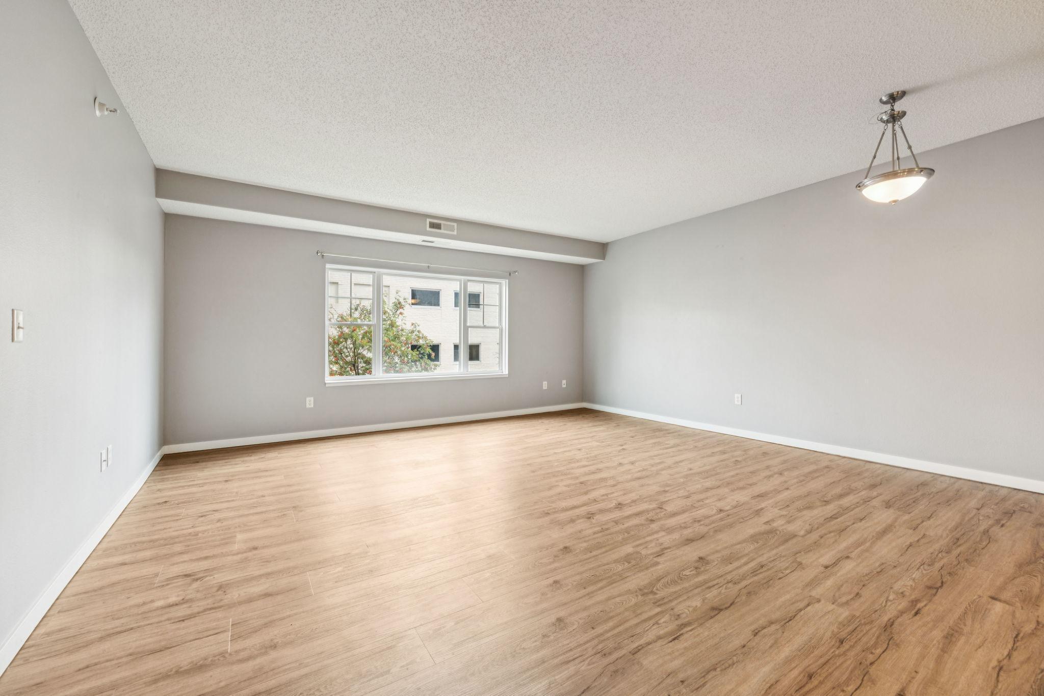 619 8th Street SE Unit: 208