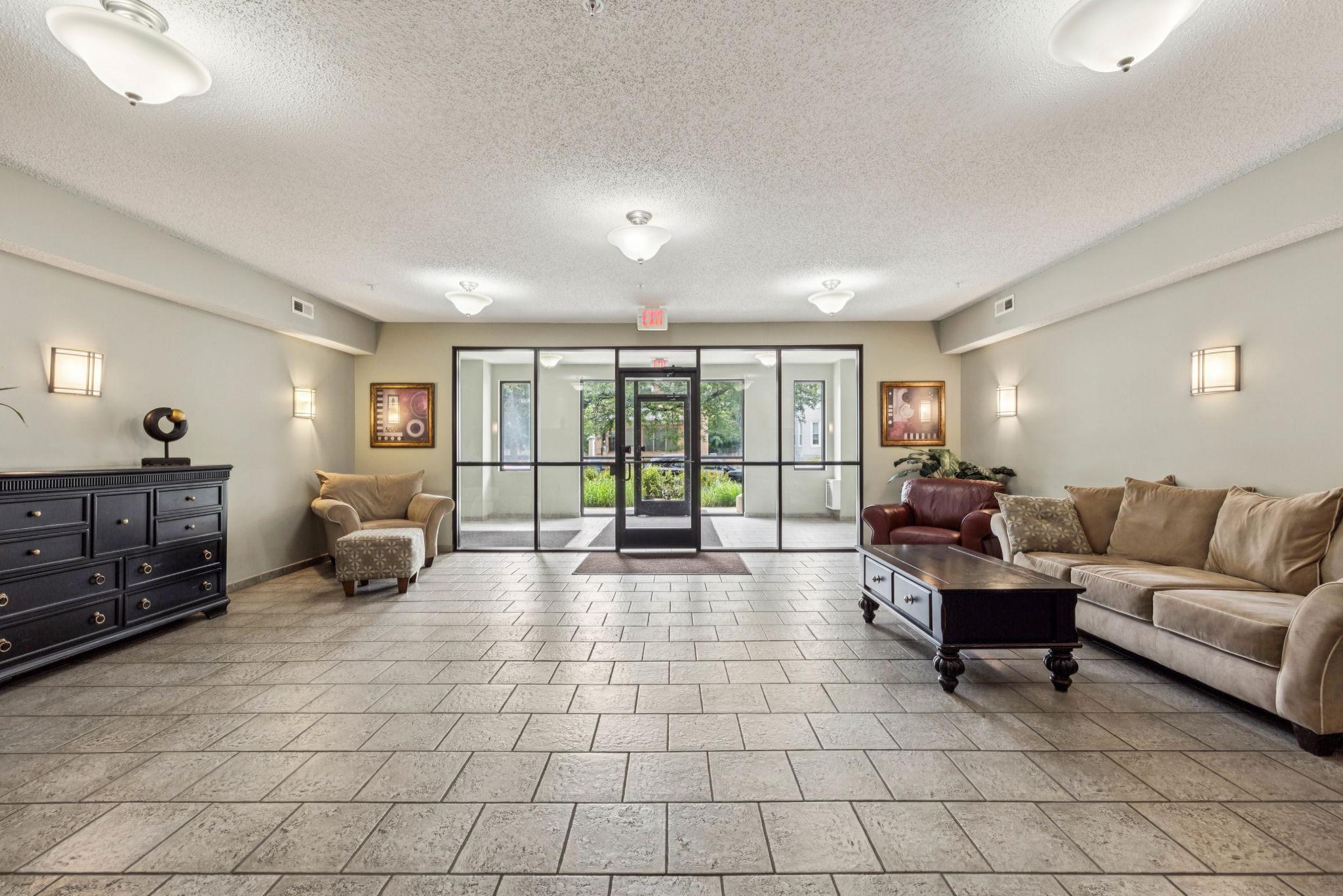 619 8th Street SE Unit: 208