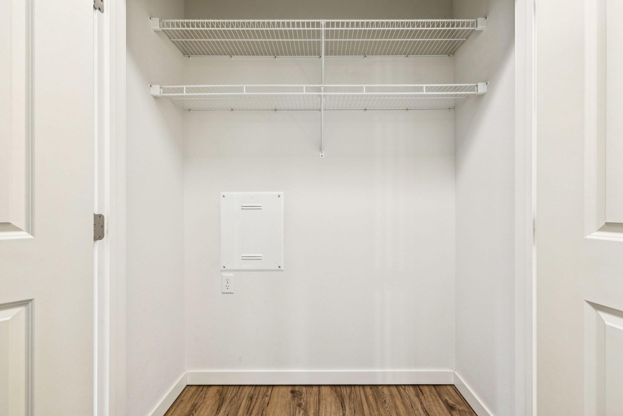 619 8th Street SE Unit: 208