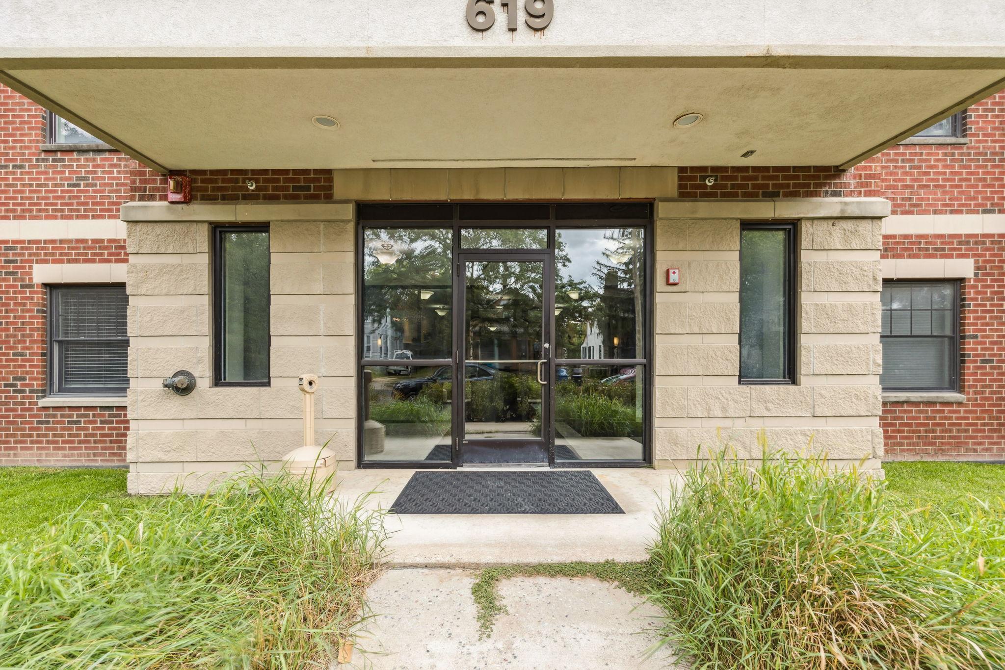 619 8th Street SE Unit: 208