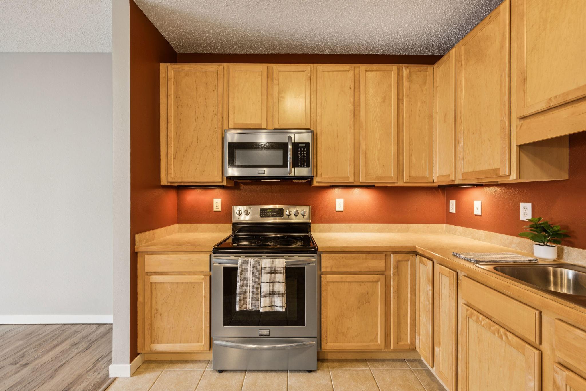 619 8th Street SE Unit: 208