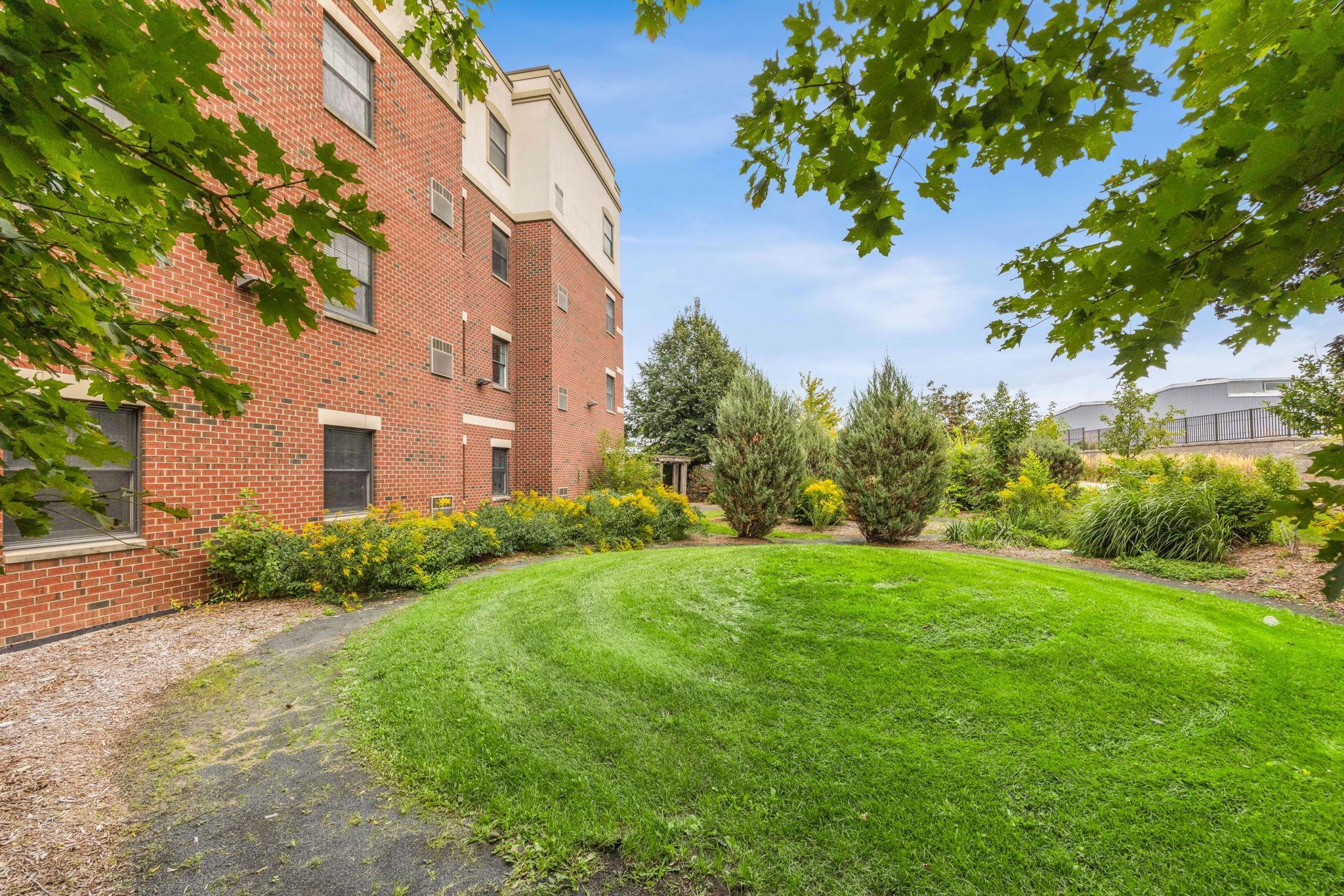 619 8th Street SE Unit: 208