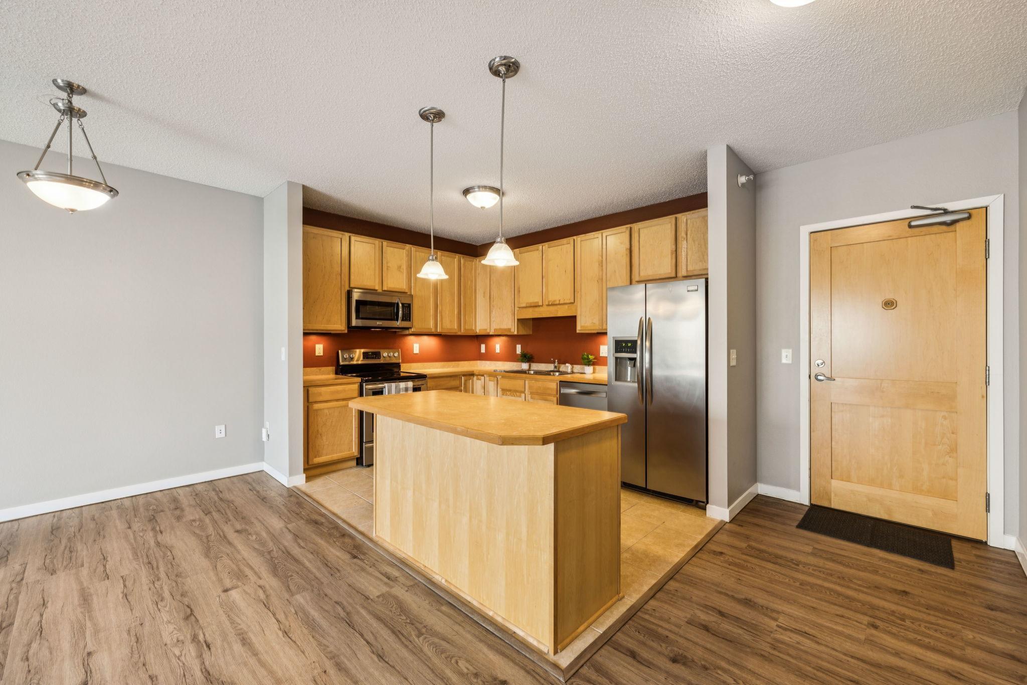 619 8th Street SE Unit: 208