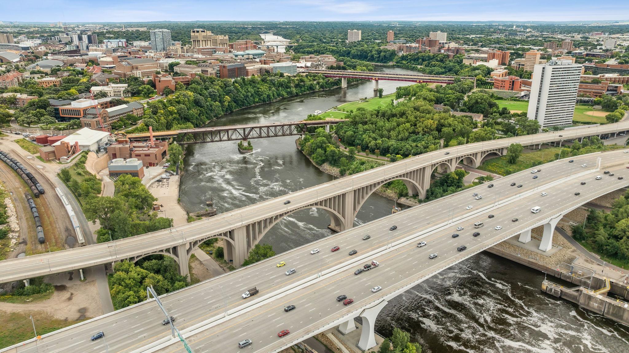 619 8th Street SE Unit: 208