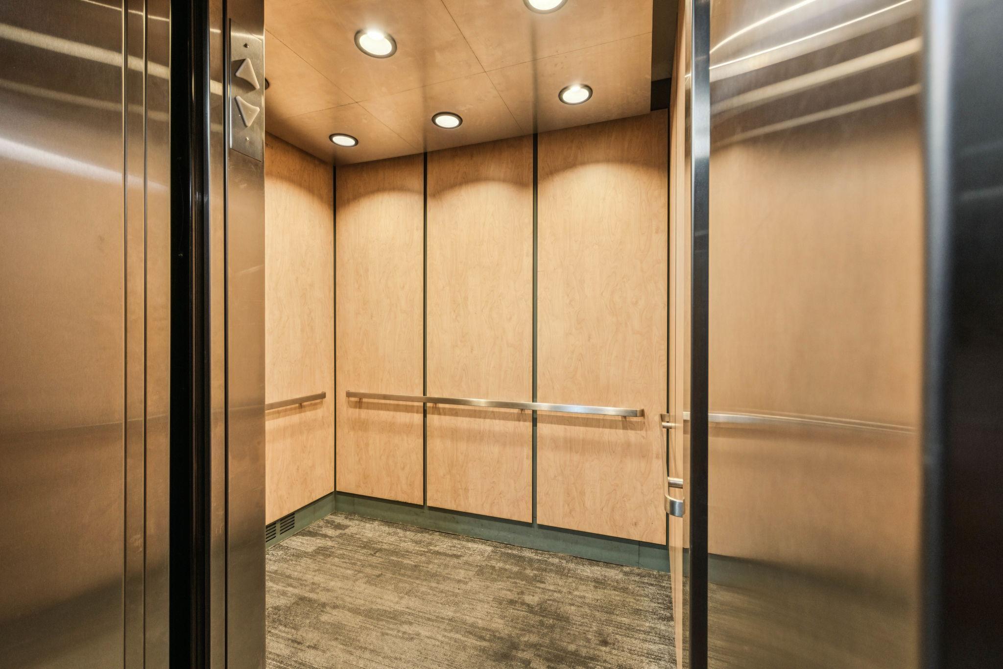 619 8th Street SE Unit: 208