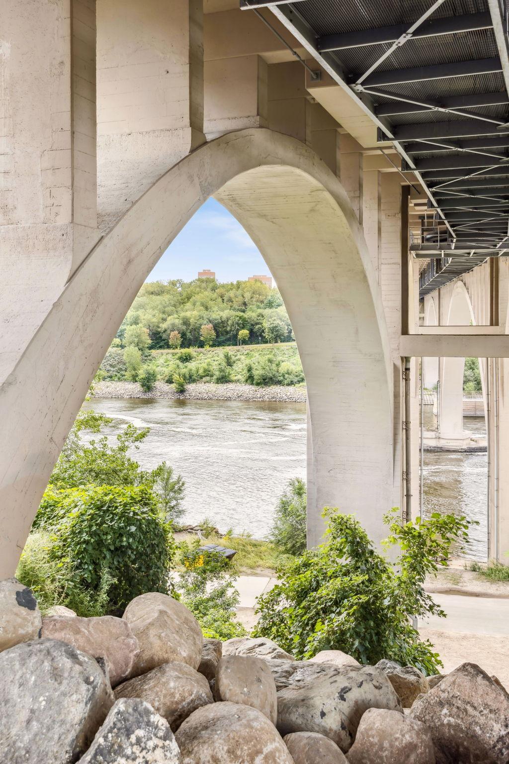 619 8th Street SE Unit: 208