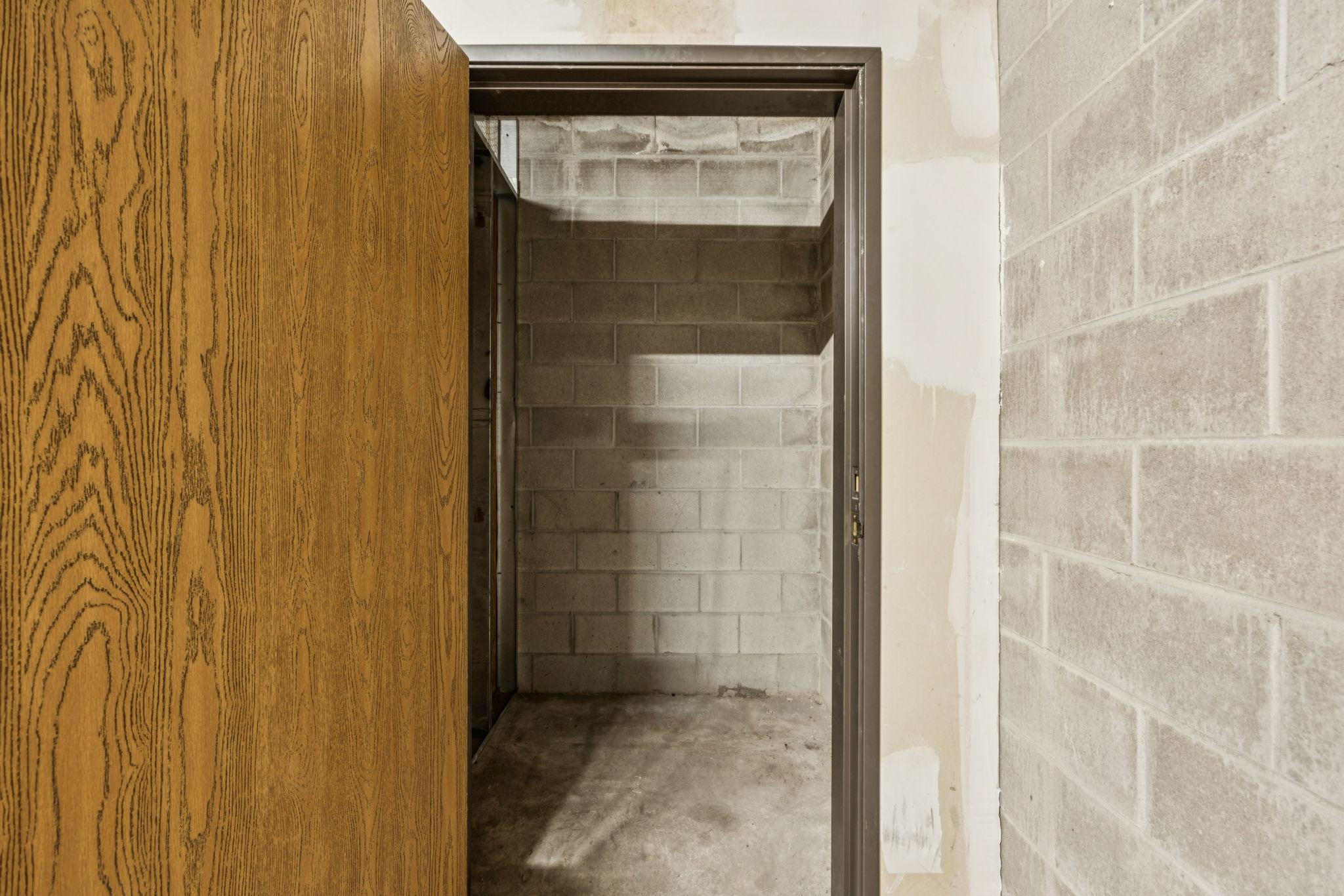 619 8th Street SE Unit: 208