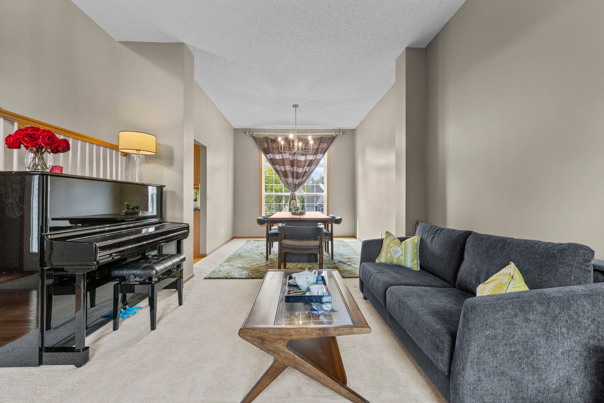 9207 W 136th Street