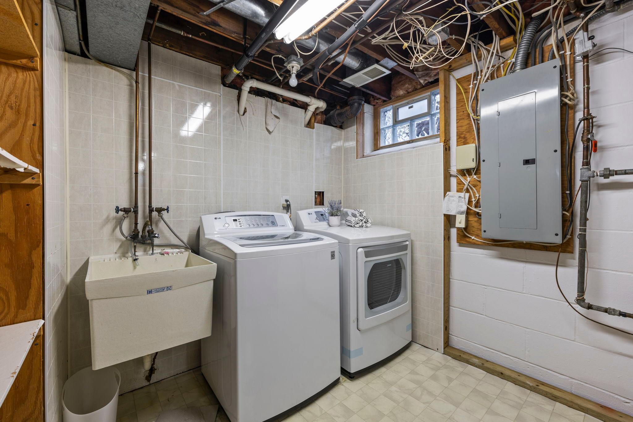 4327 Abbott Avenue S