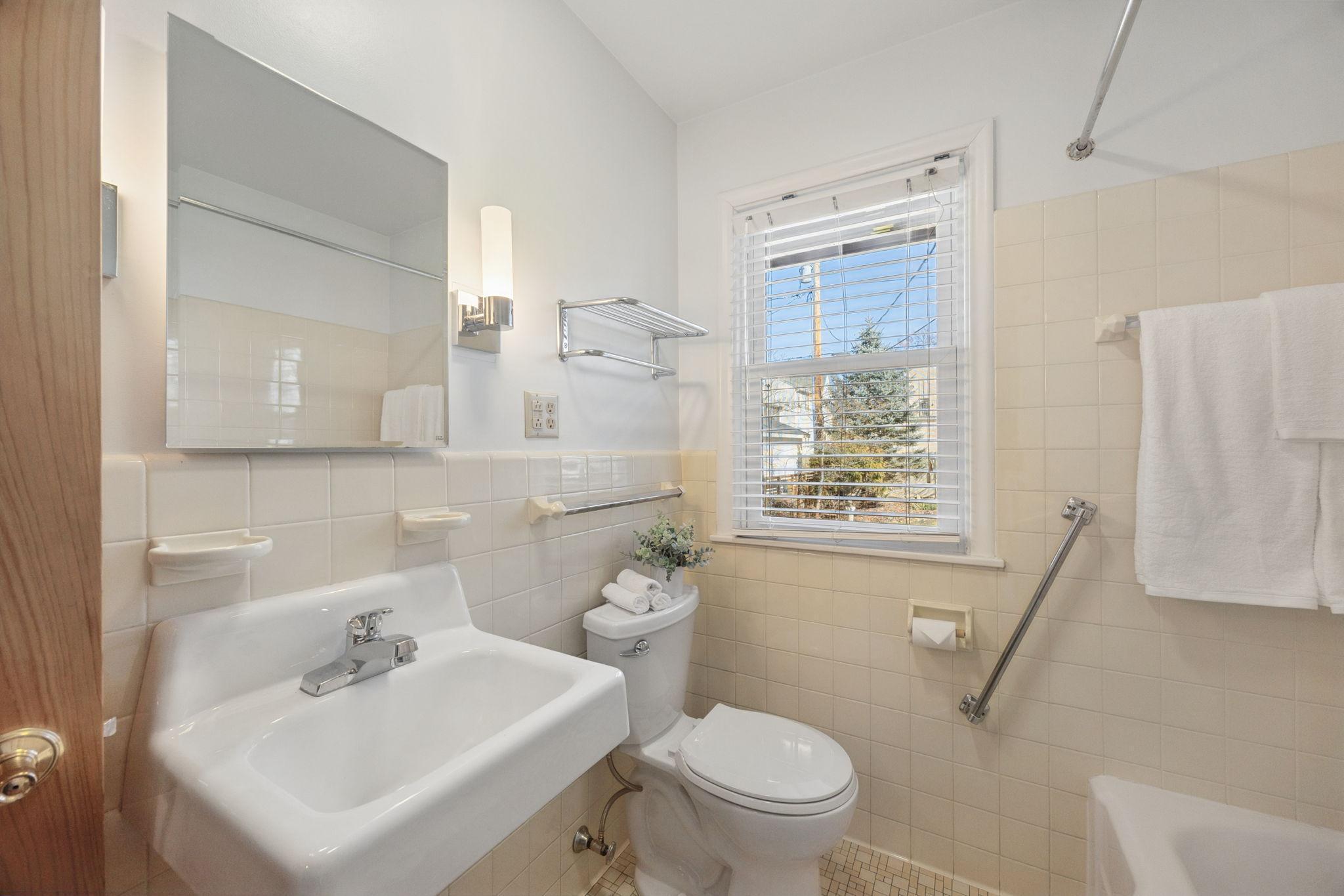 4327 Abbott Avenue S