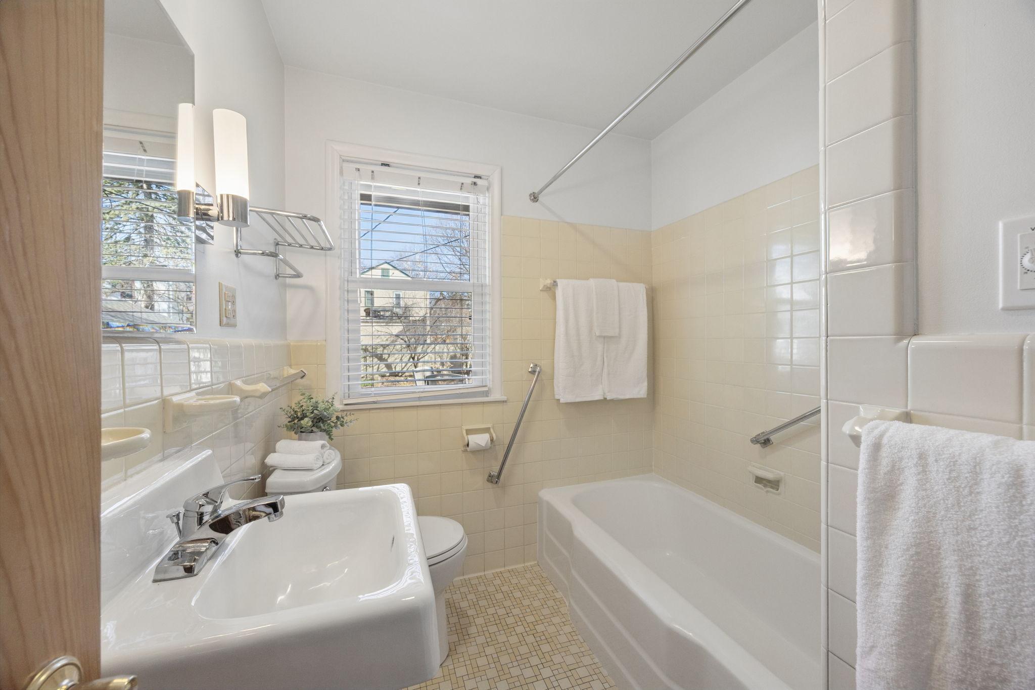 4327 Abbott Avenue S