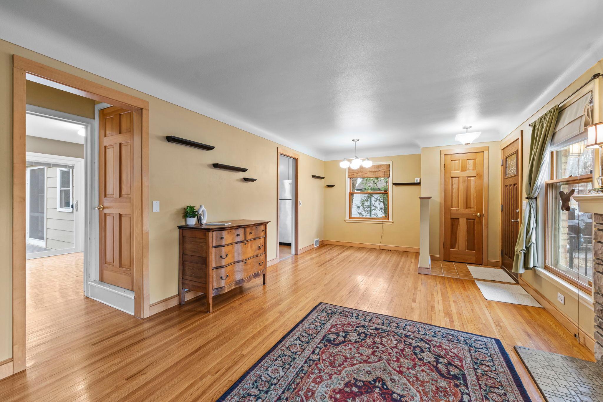 4327 Abbott Avenue S