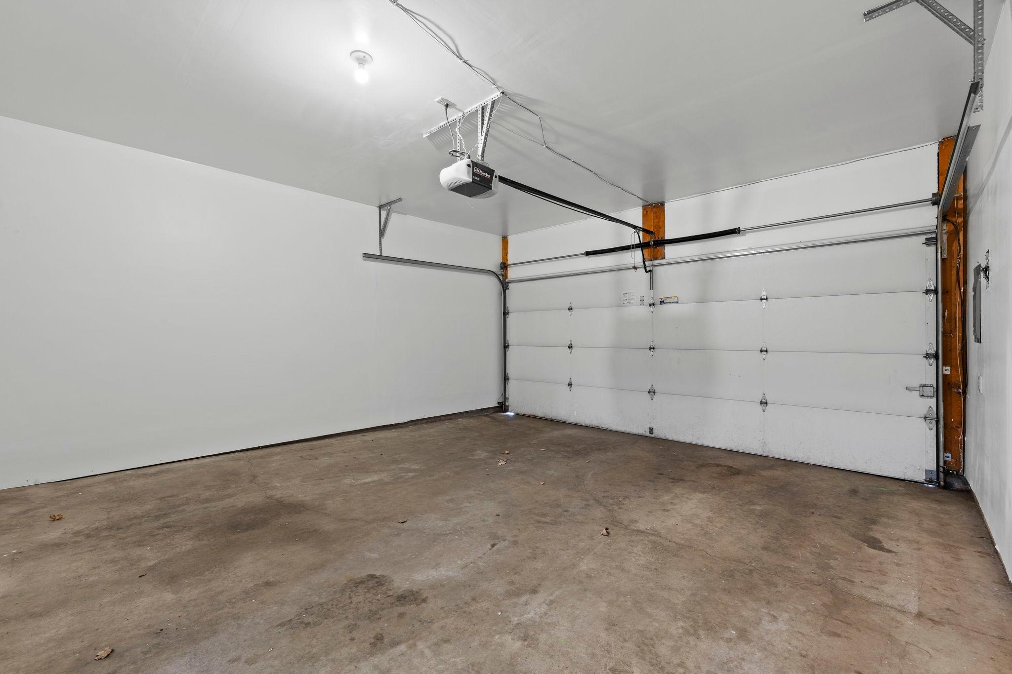 1102 Black Oak Drive