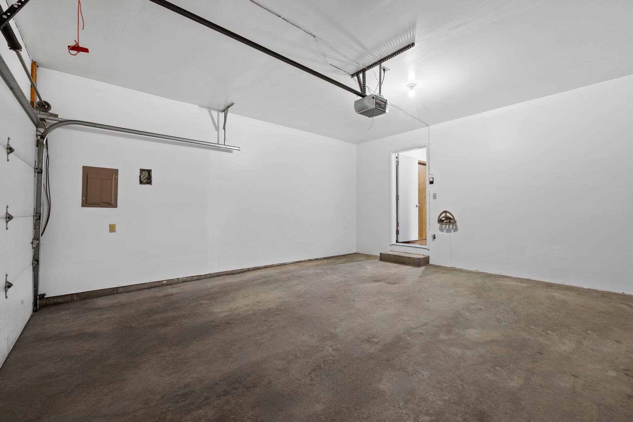 1102 Black Oak Drive