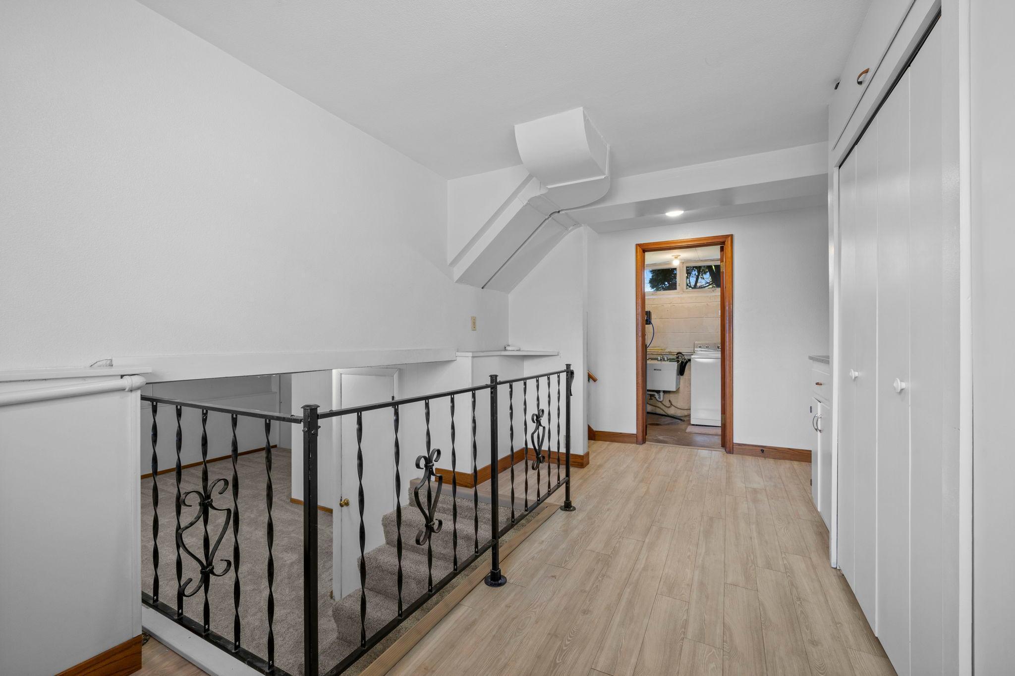 3645 Robinwood Ter