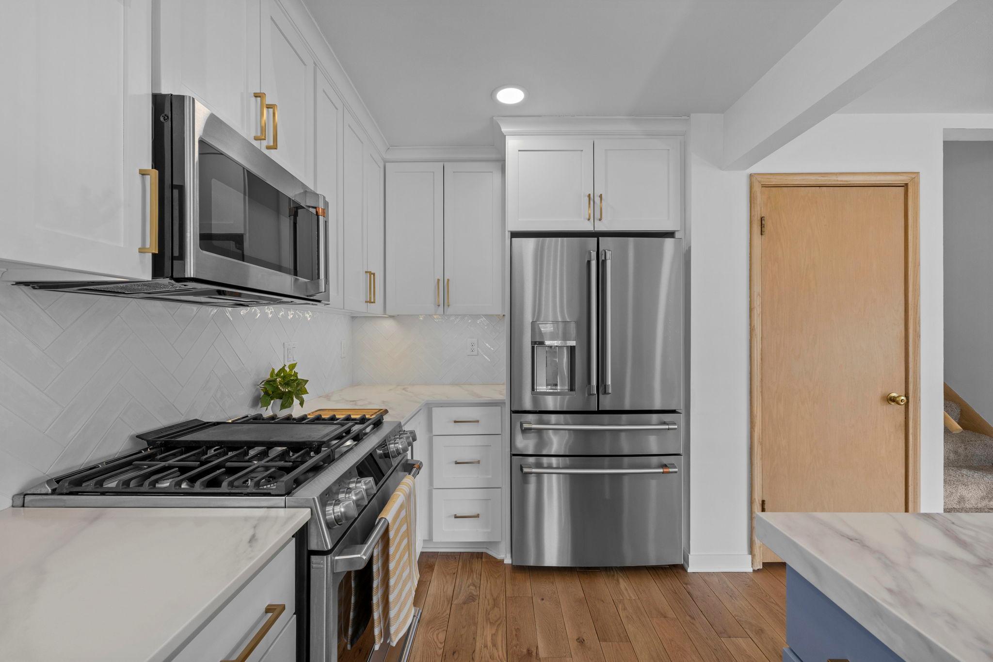 3645 Robinwood Ter