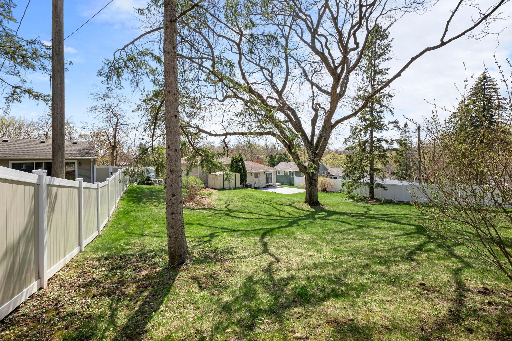 3645 Robinwood Ter