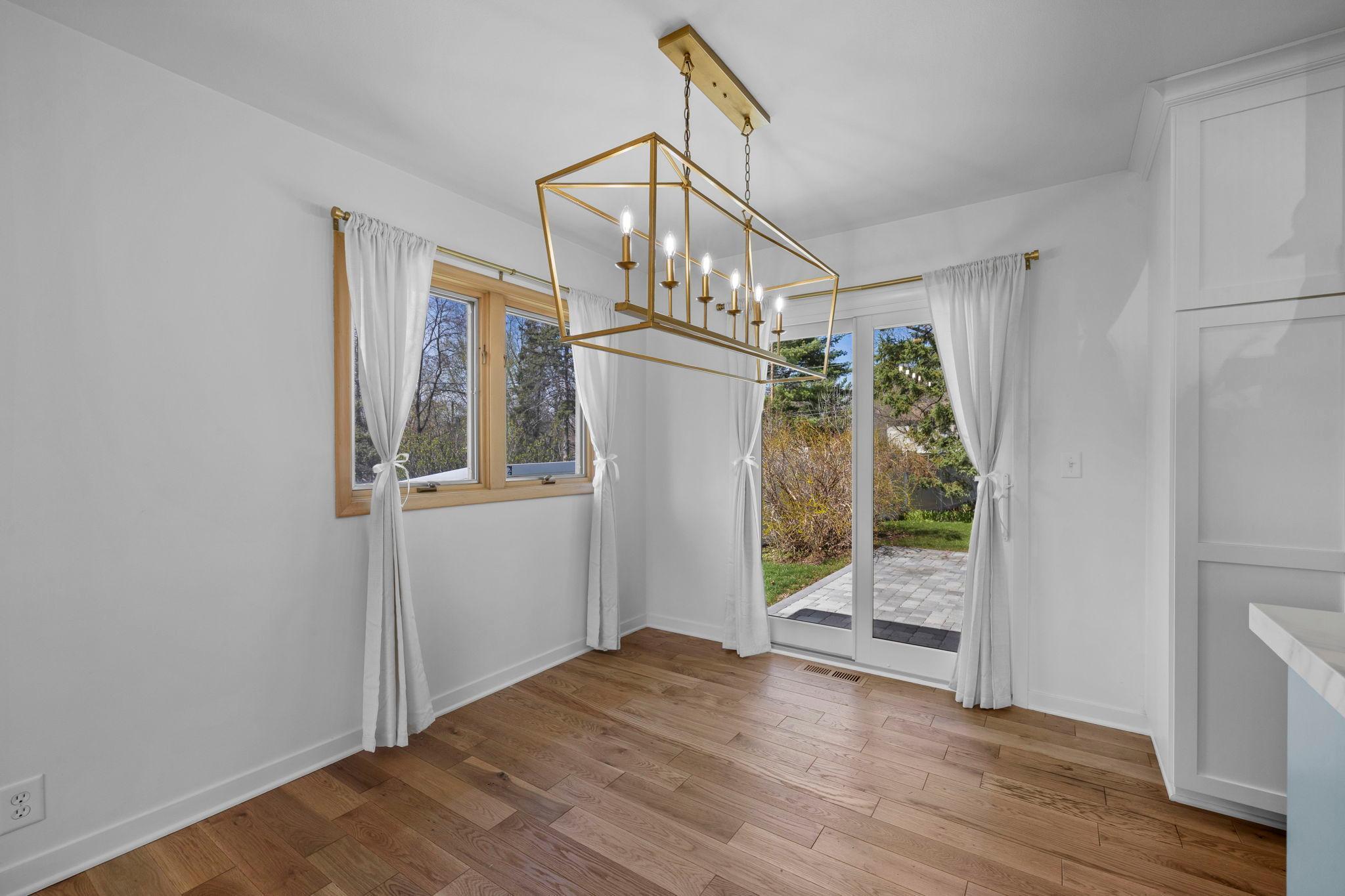 3645 Robinwood Ter