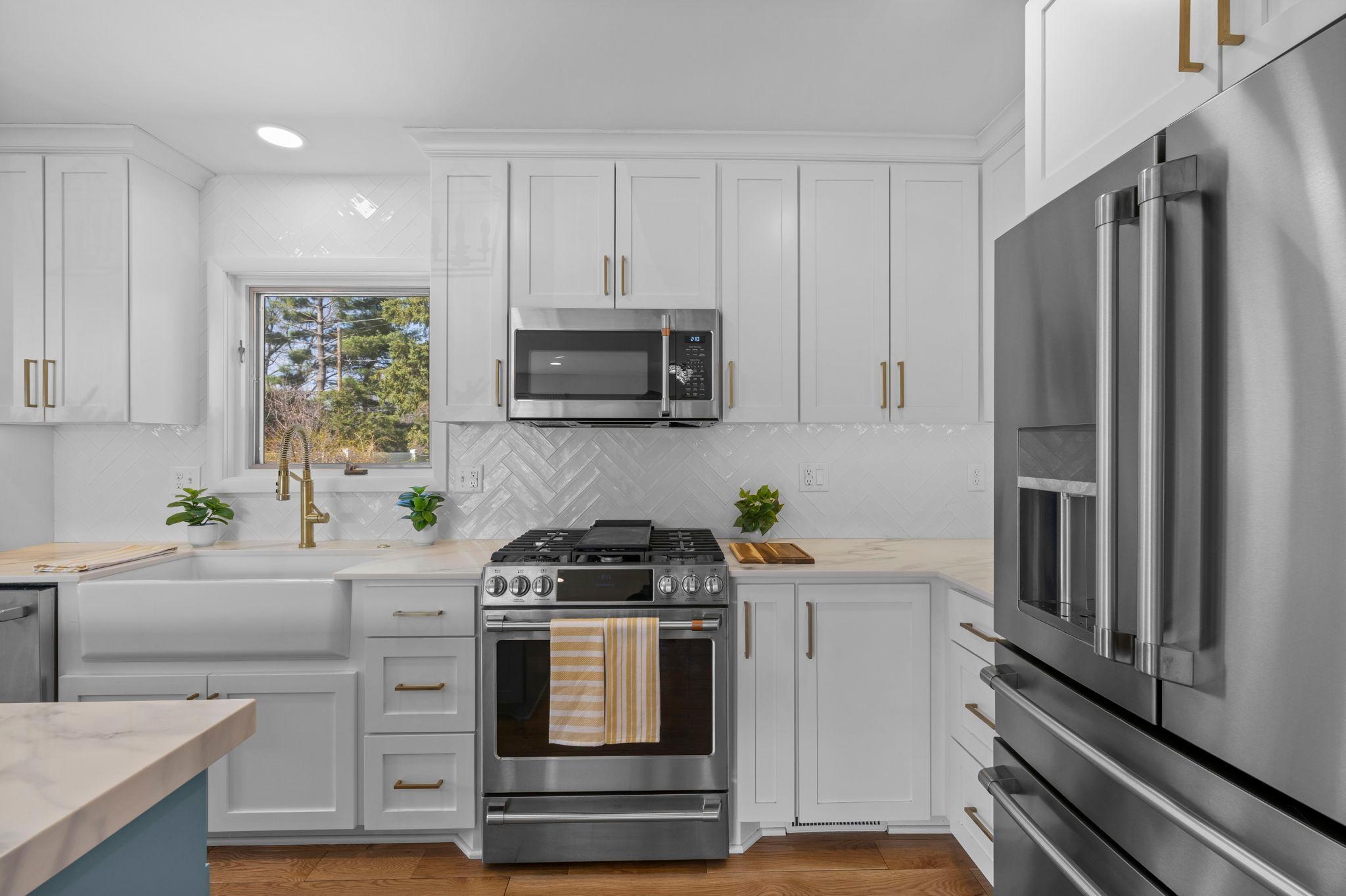 3645 Robinwood Ter