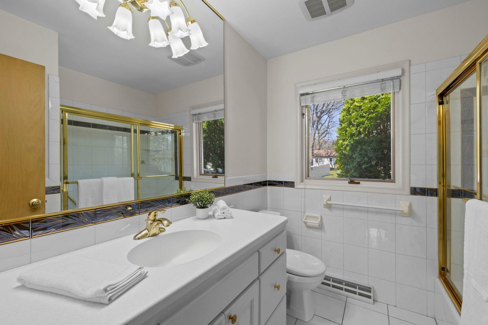 3645 Robinwood Ter