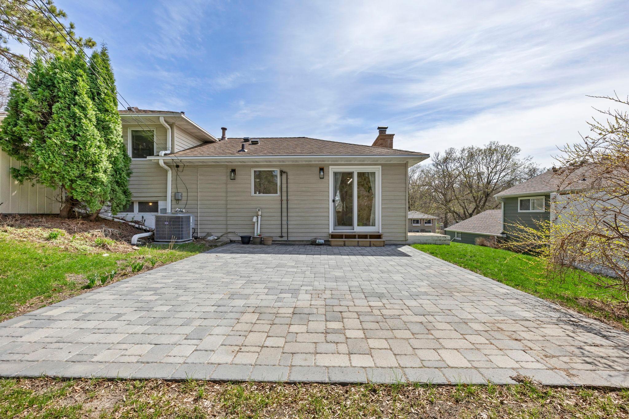 3645 Robinwood Ter