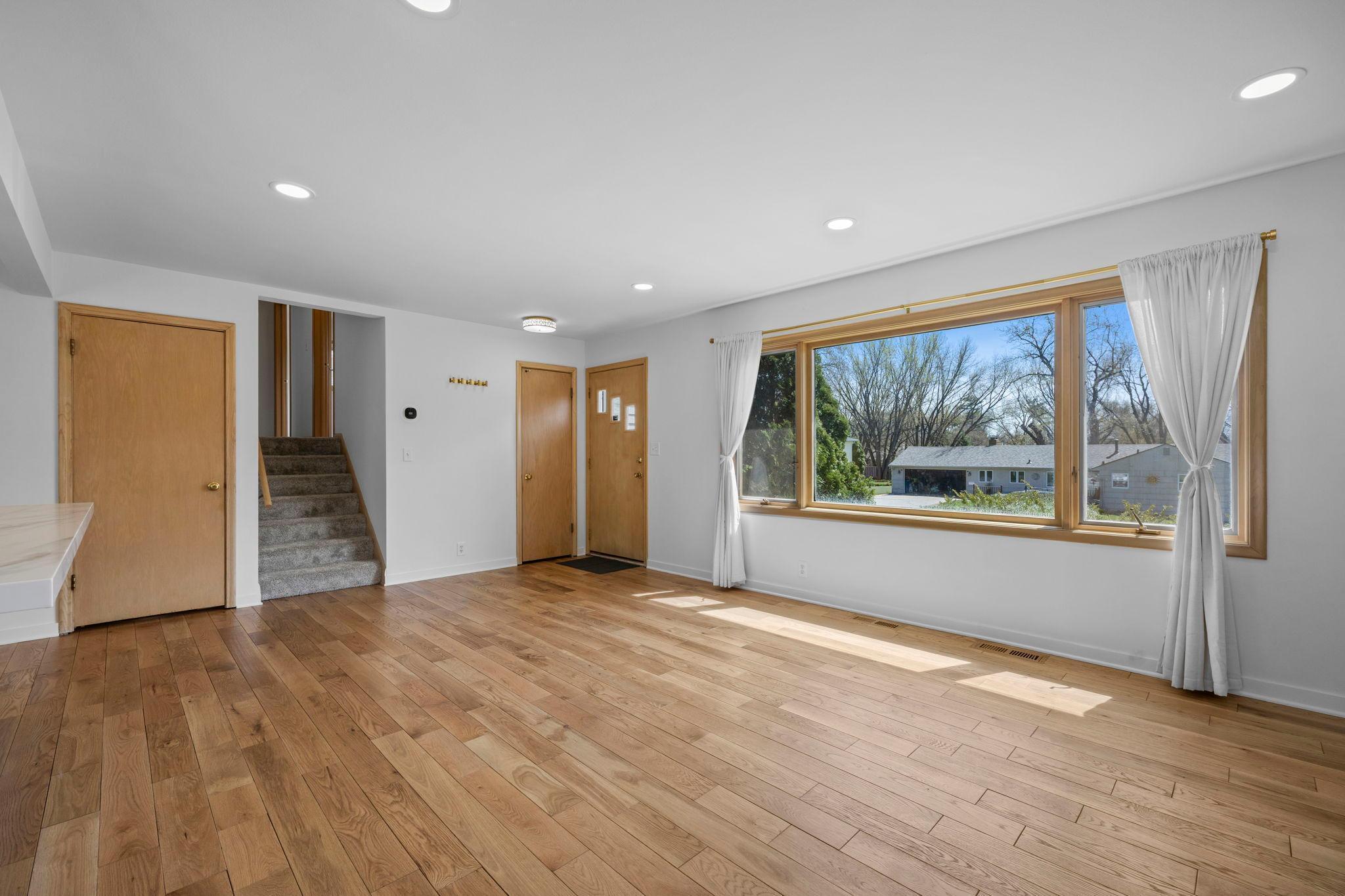 3645 Robinwood Ter