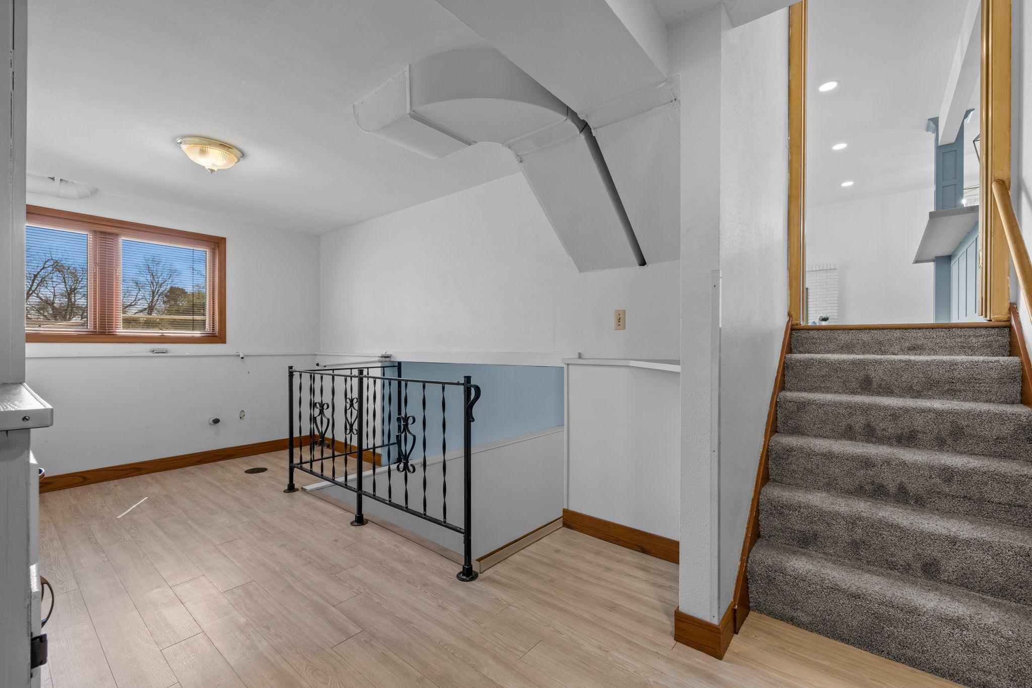 3645 Robinwood Ter