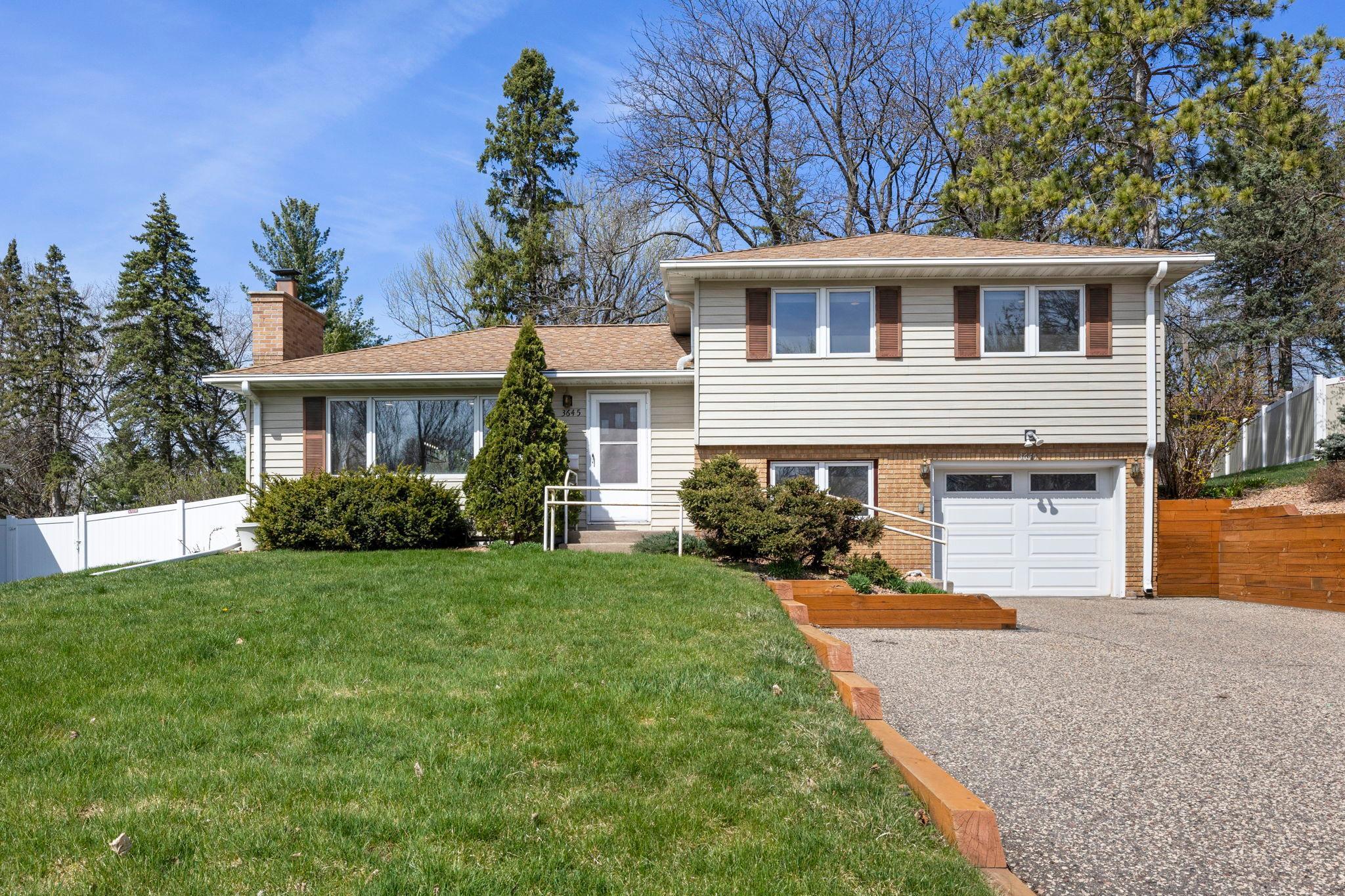 3645 Robinwood Ter