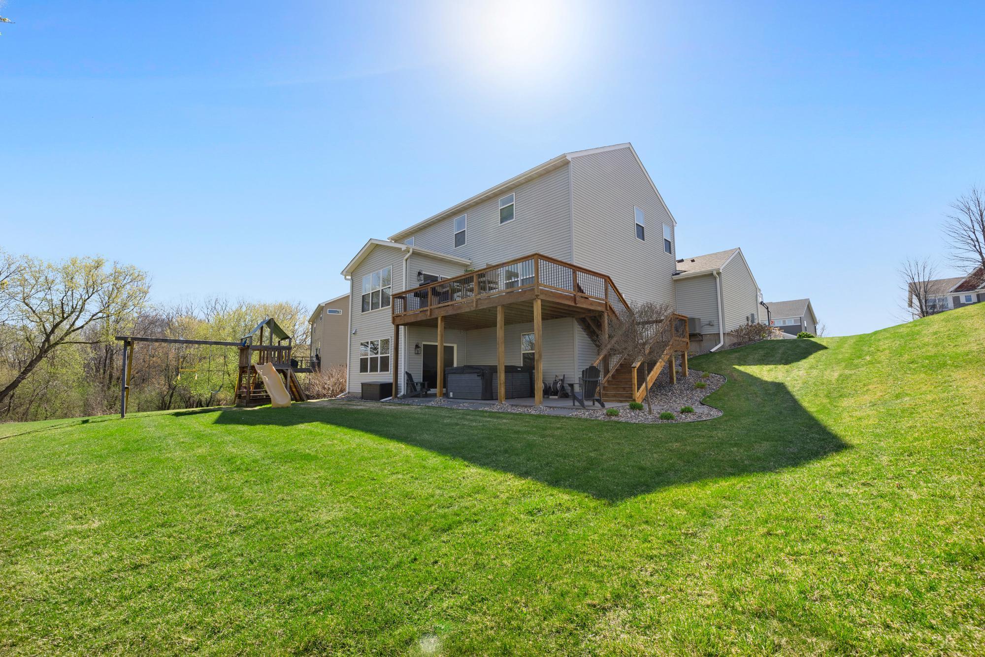 10834 Knollwood Court