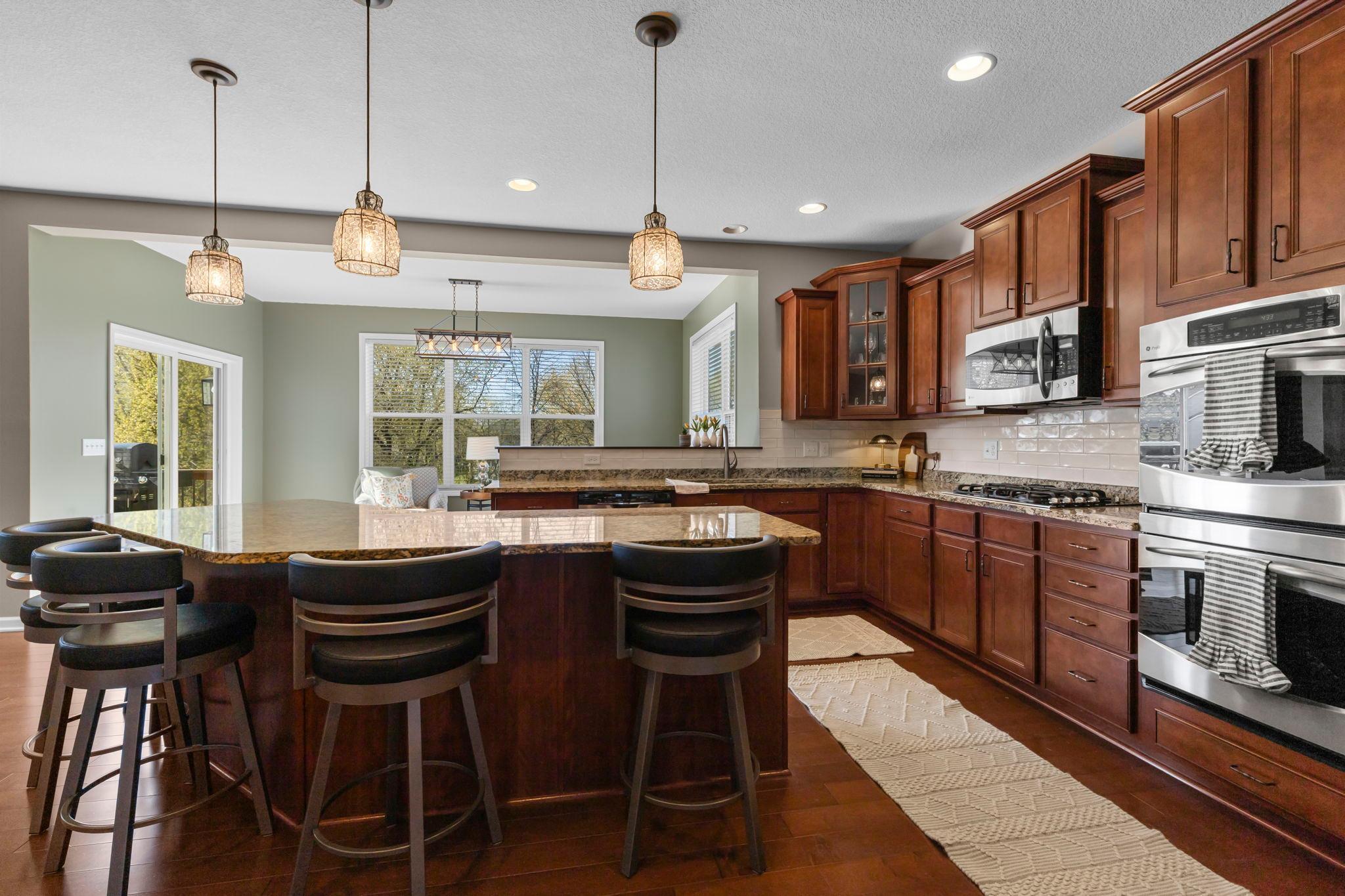 10834 Knollwood Court