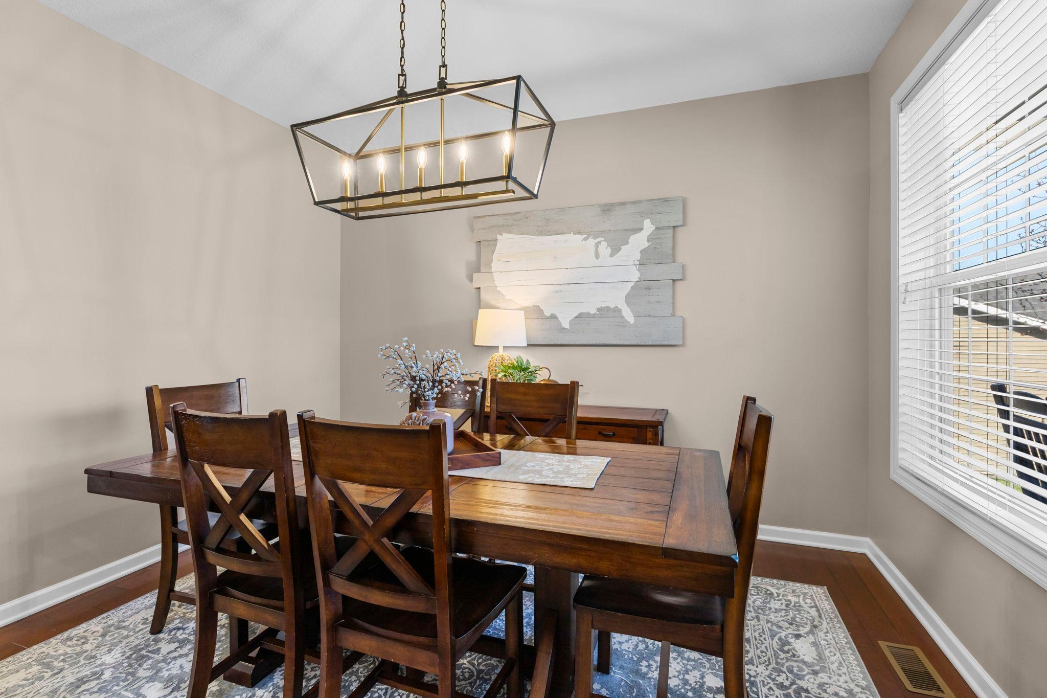 10834 Knollwood Court