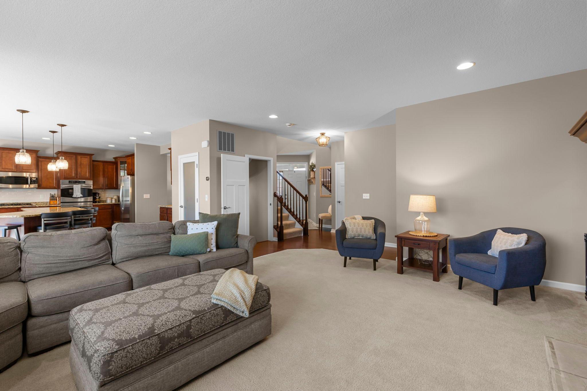 10834 Knollwood Court