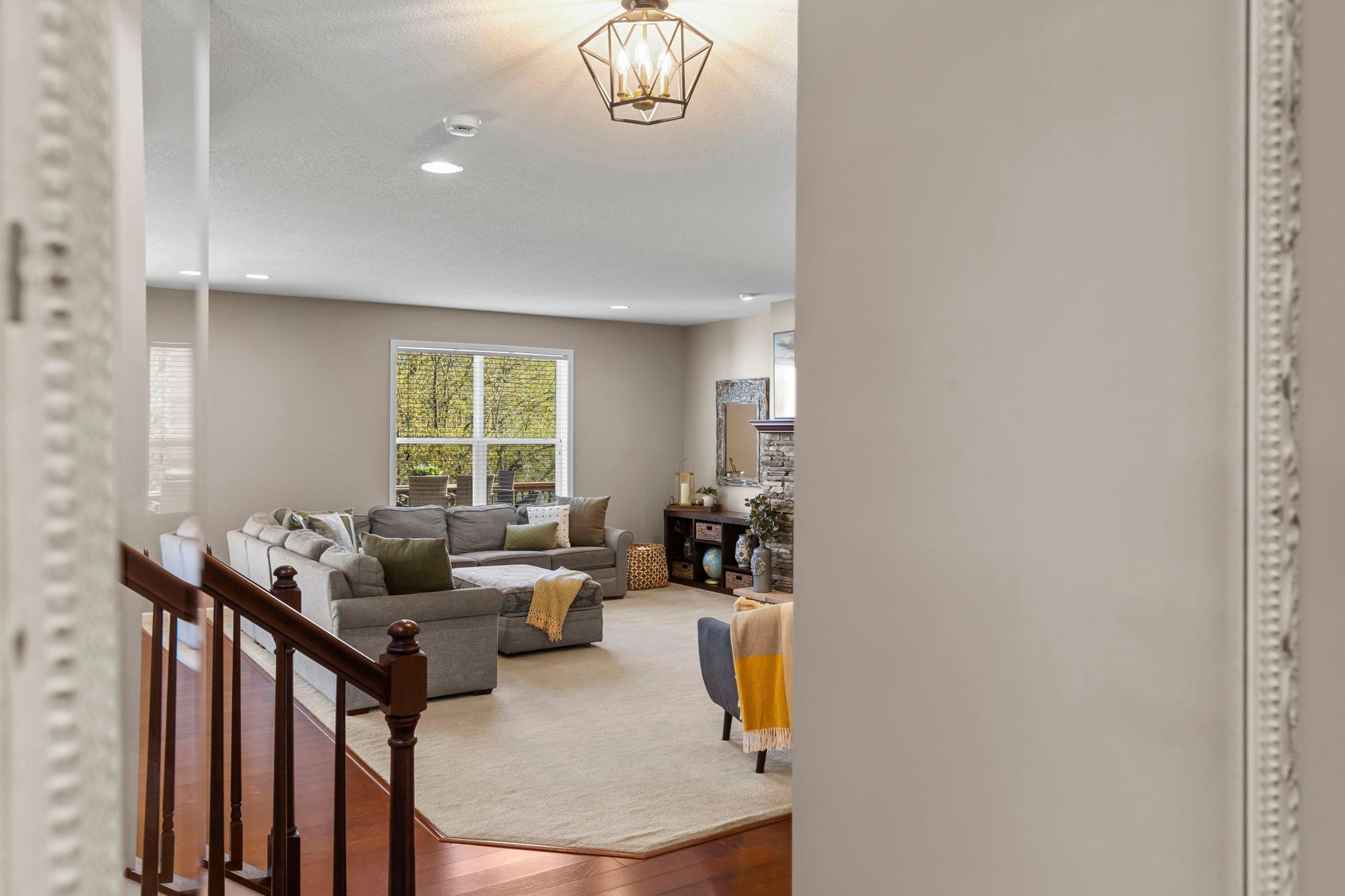 10834 Knollwood Court