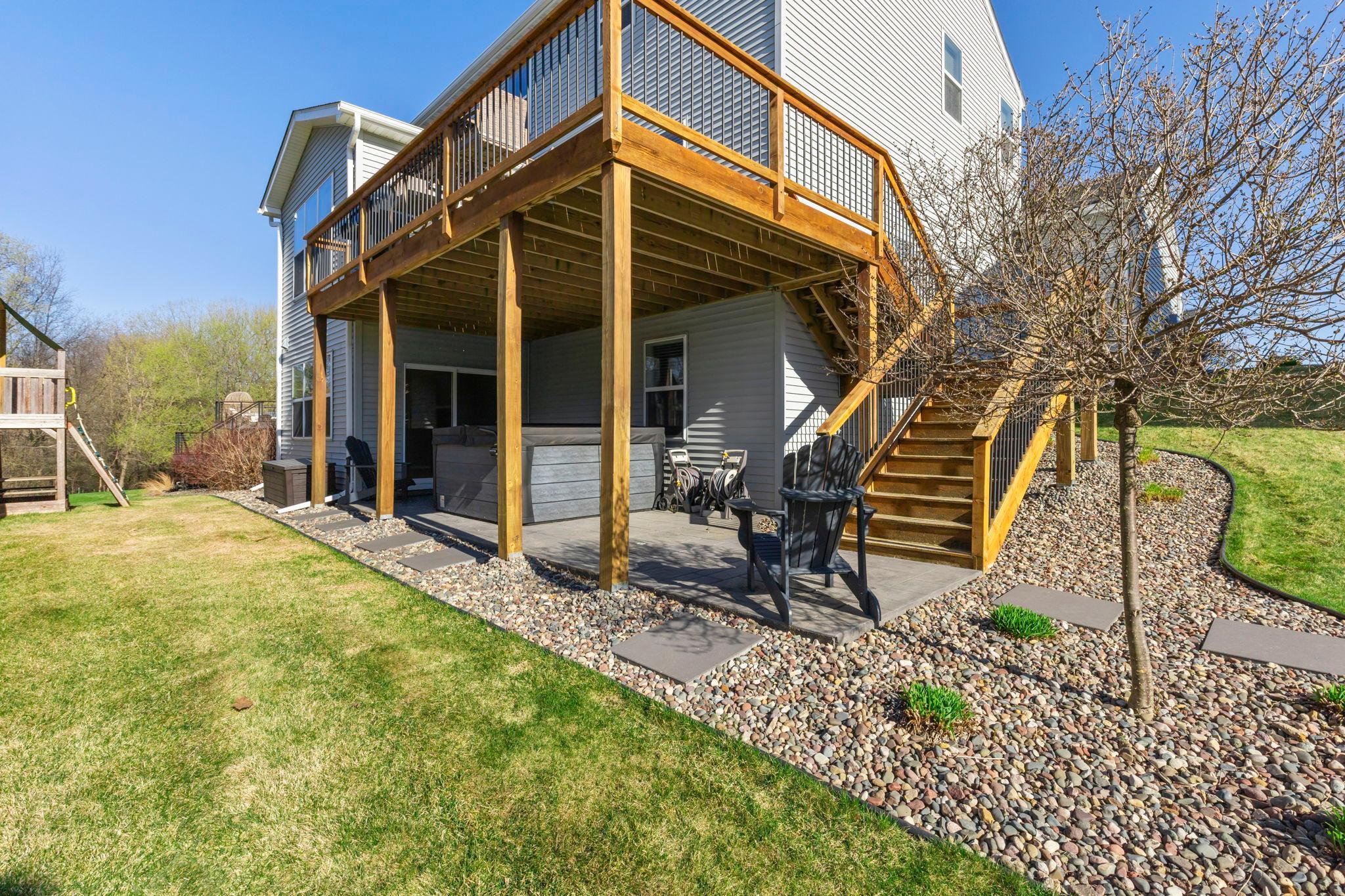 10834 Knollwood Court