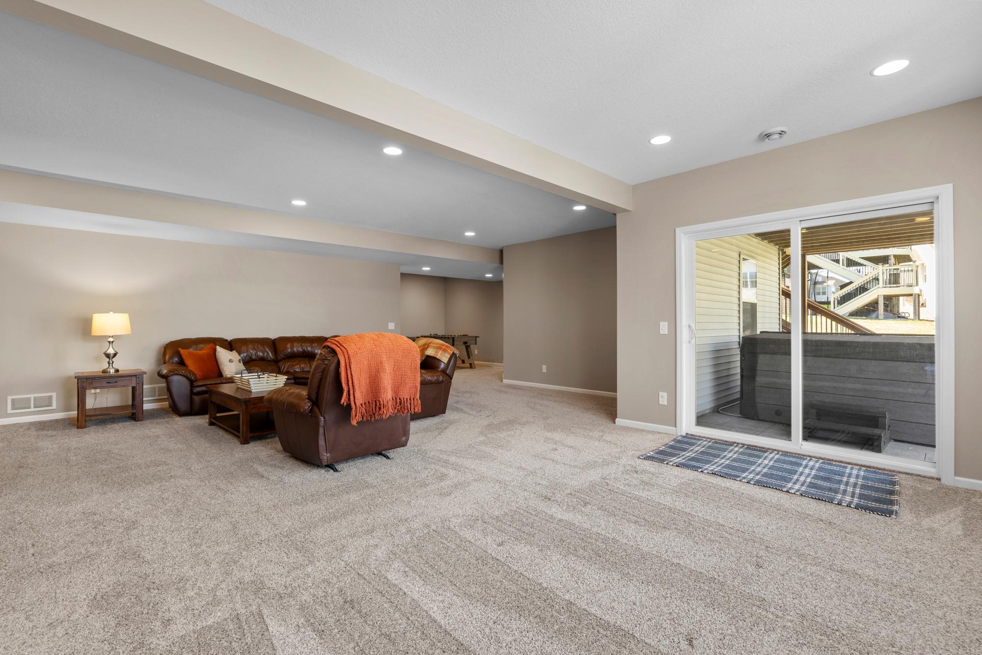 10834 Knollwood Court